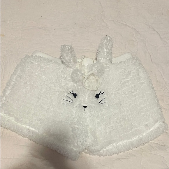 La Vie En Rose Cozy White Pajama Shorts - Picture 2 of 5